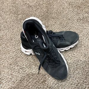 On Cloud Women's Black Athletic Shoes
